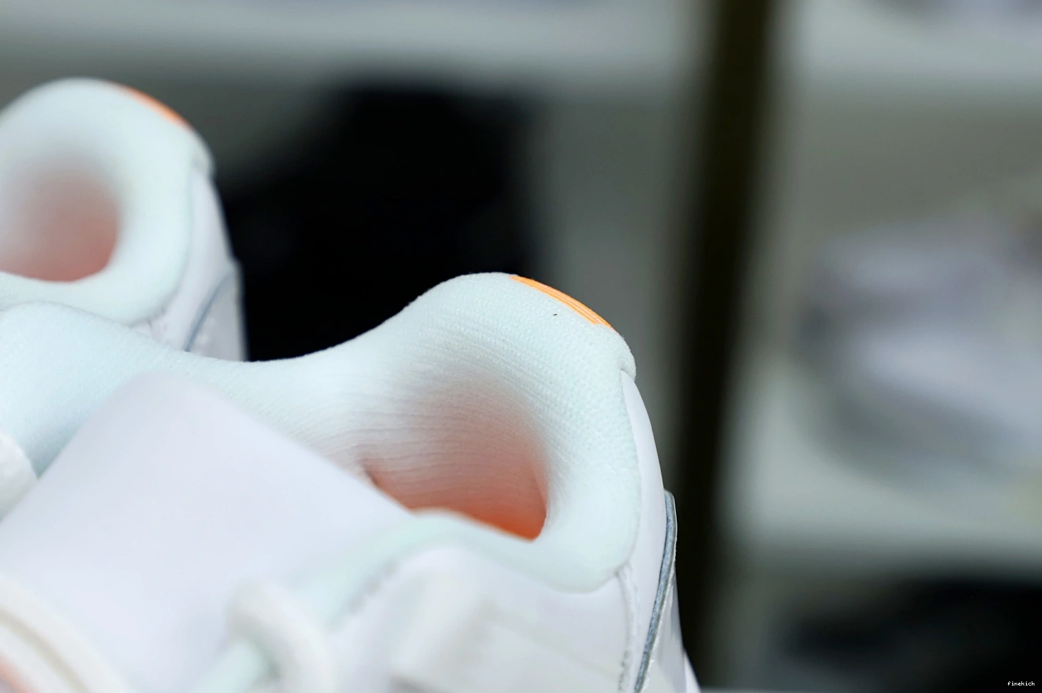 WMNS JORDAN AIR 'BRIGHT CITRUS' 11 RETRO LOW 0914